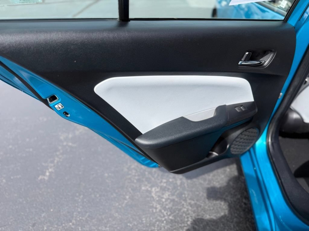 Used 2020 Toyota Prius Prime XLE FWD image 16