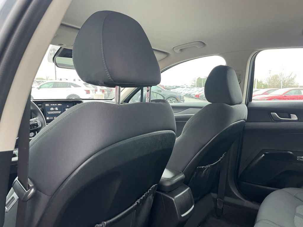 Used 2021 Kia K5 LXS FWD image 24