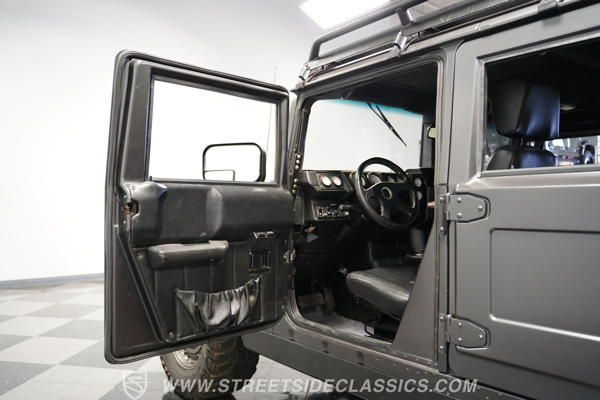 Used 1998 HUMMER H1 4-Door Hard Top AWD/4WD image 37