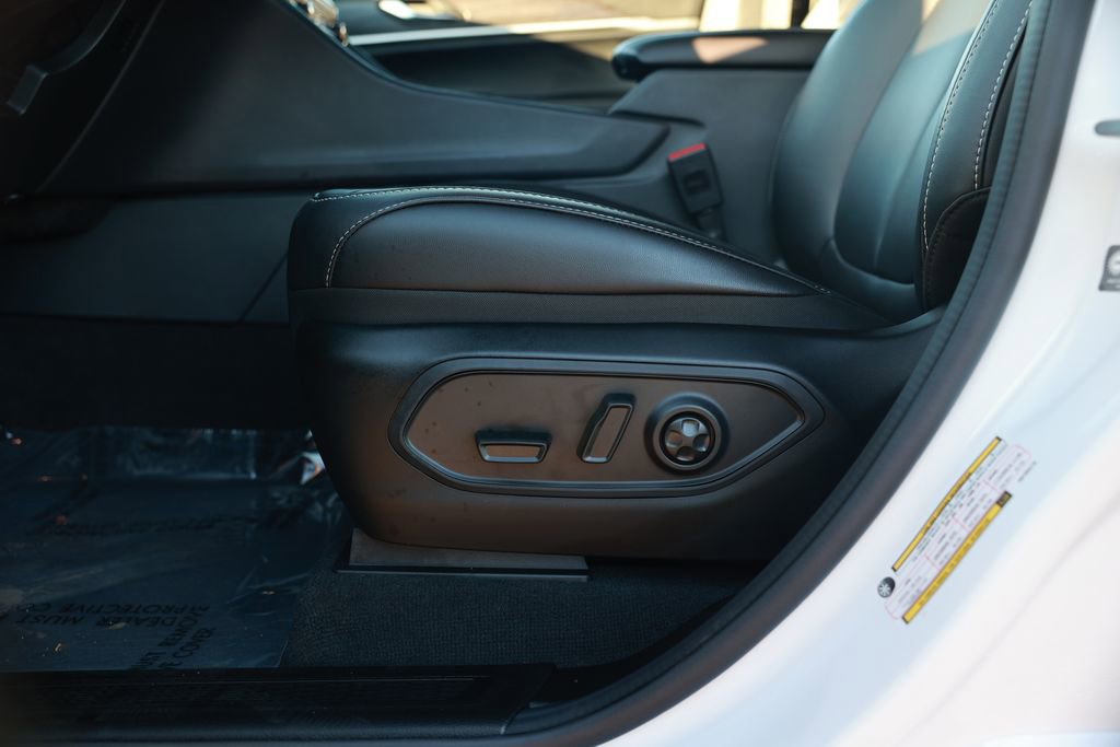 New 2025 Jeep Grand Cherokee L Limited image 14