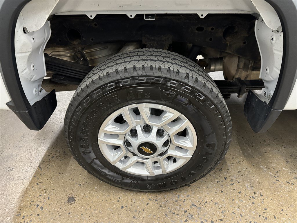 Used 2022 Chevrolet Silverado 2500 LT AWD/4WD image 17