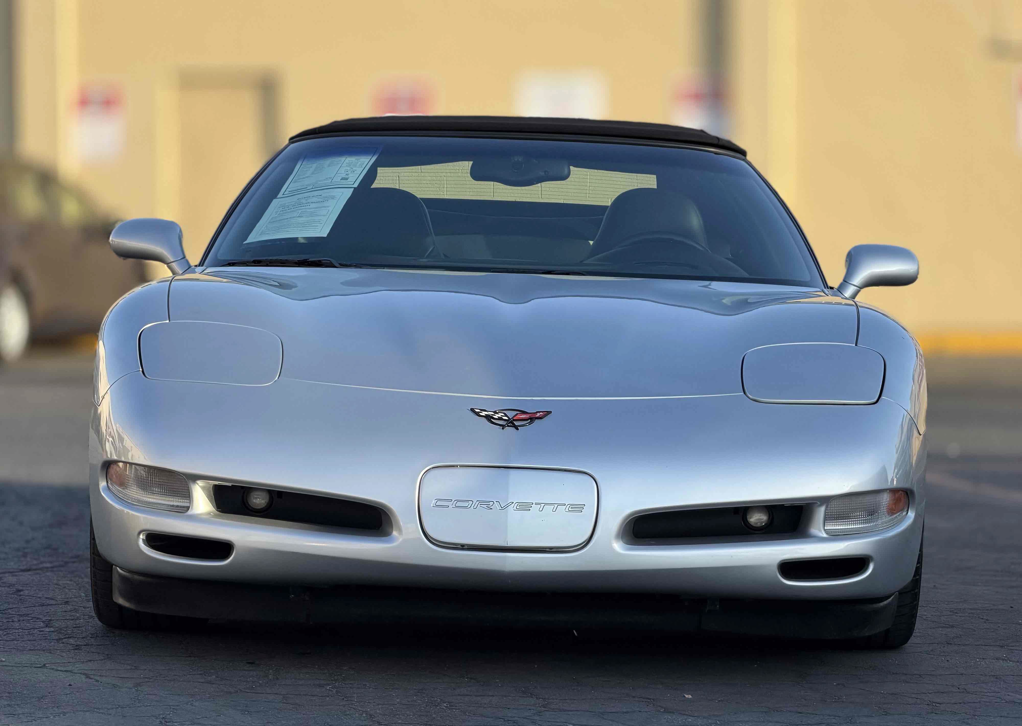Used 2001 Chevrolet Corvette Convertible w/ Preferred Equipment Group2 RWD image 3