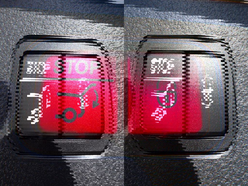 Used 2021 Mercedes-Benz GLC 300 4MATIC image 25