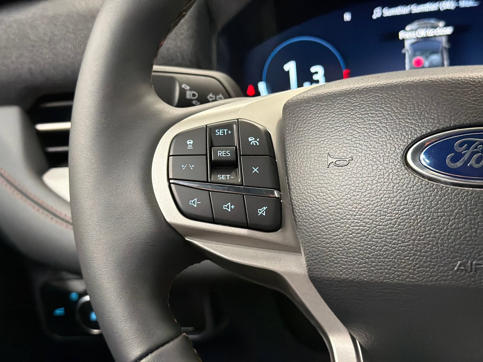 New 2027 Ford Explorer Active w/ Active Comfort Package AWD/4WD image 25