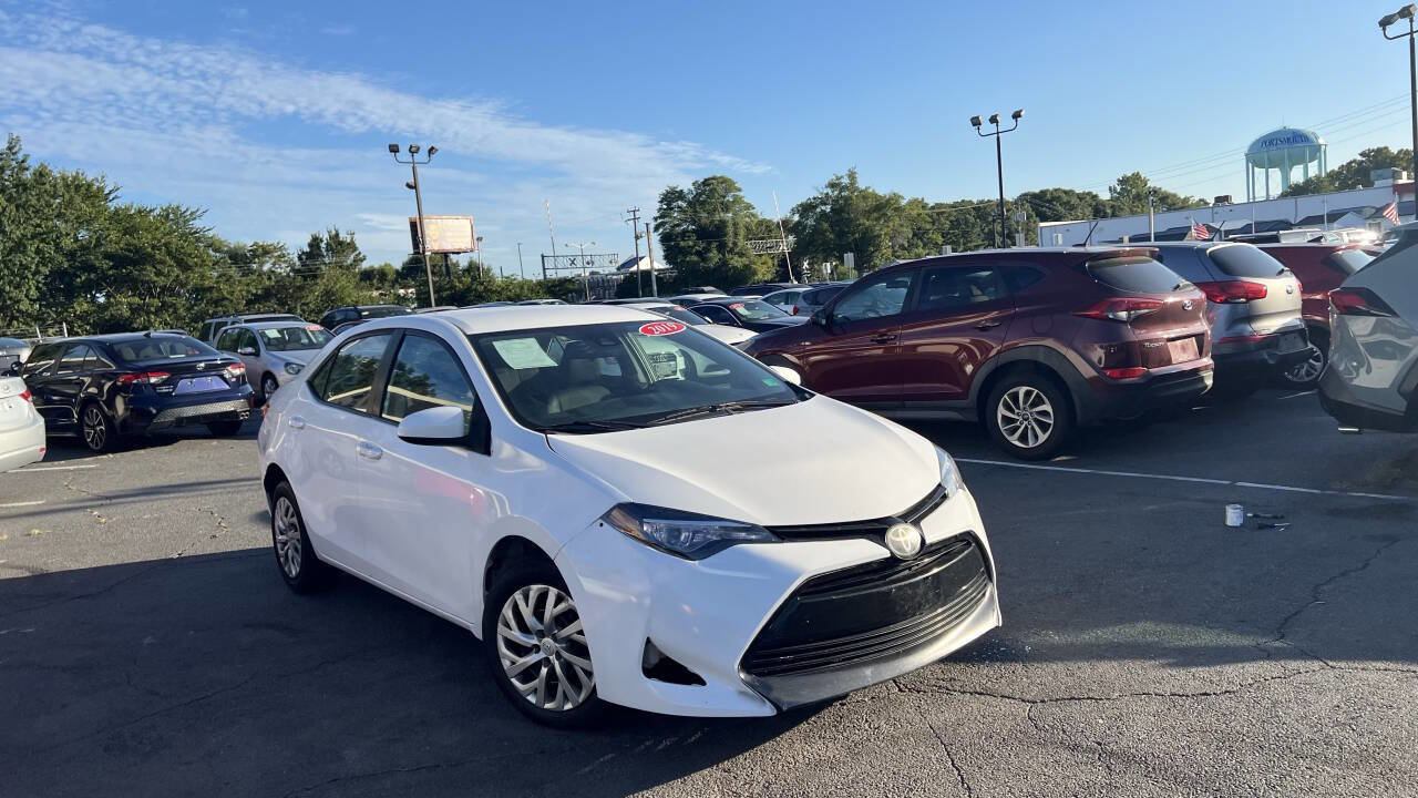 Used 2019 Toyota Corolla LE FWD image 9