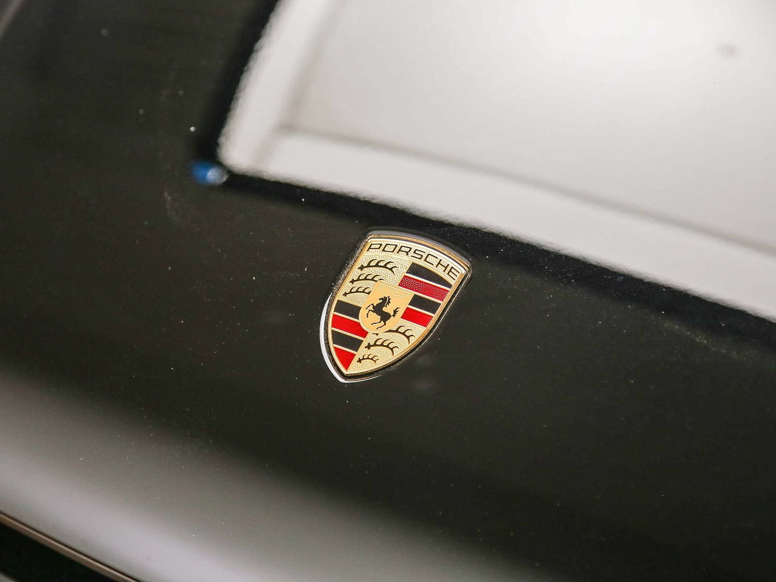 Certified 2025 Porsche Macan S AWD/4WD image 13