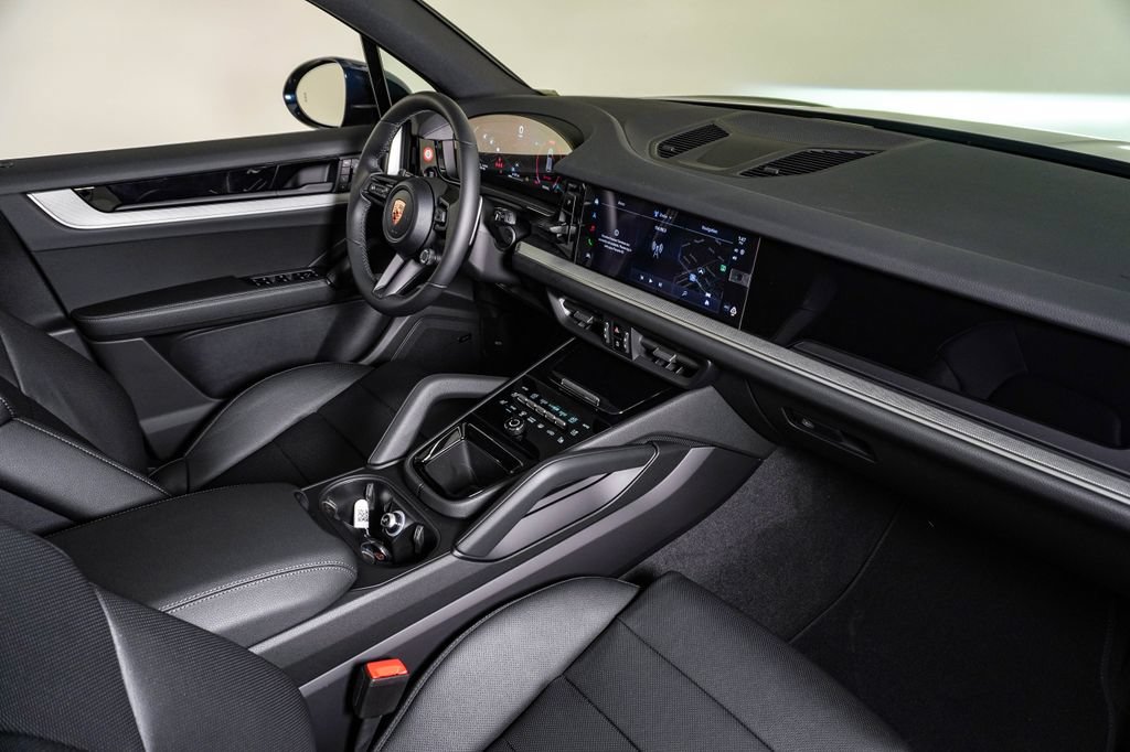 New 2026 Porsche Cayenne AWD/4WD image 14