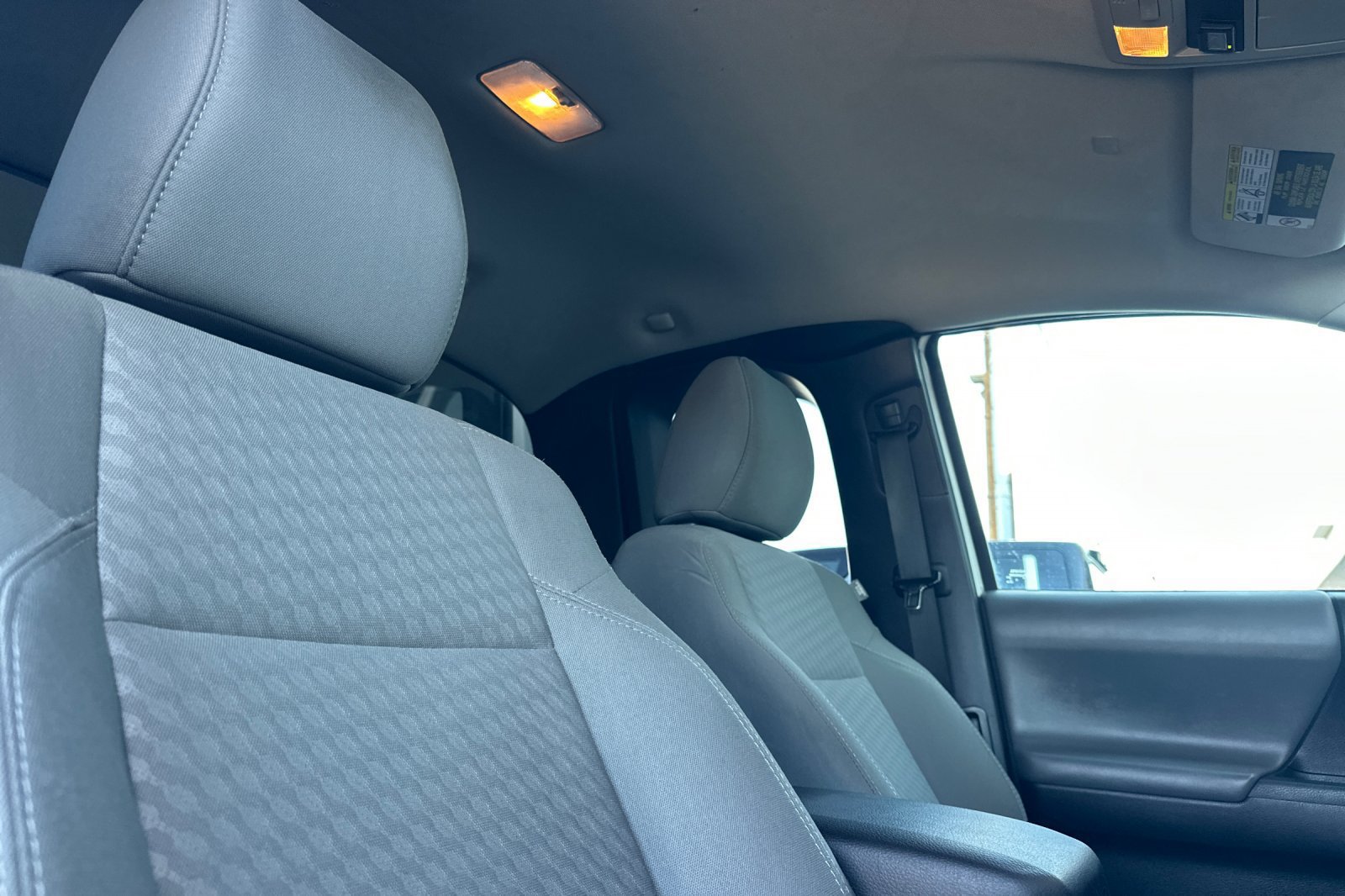 Used 2020 Toyota Tacoma SR RWD image 15