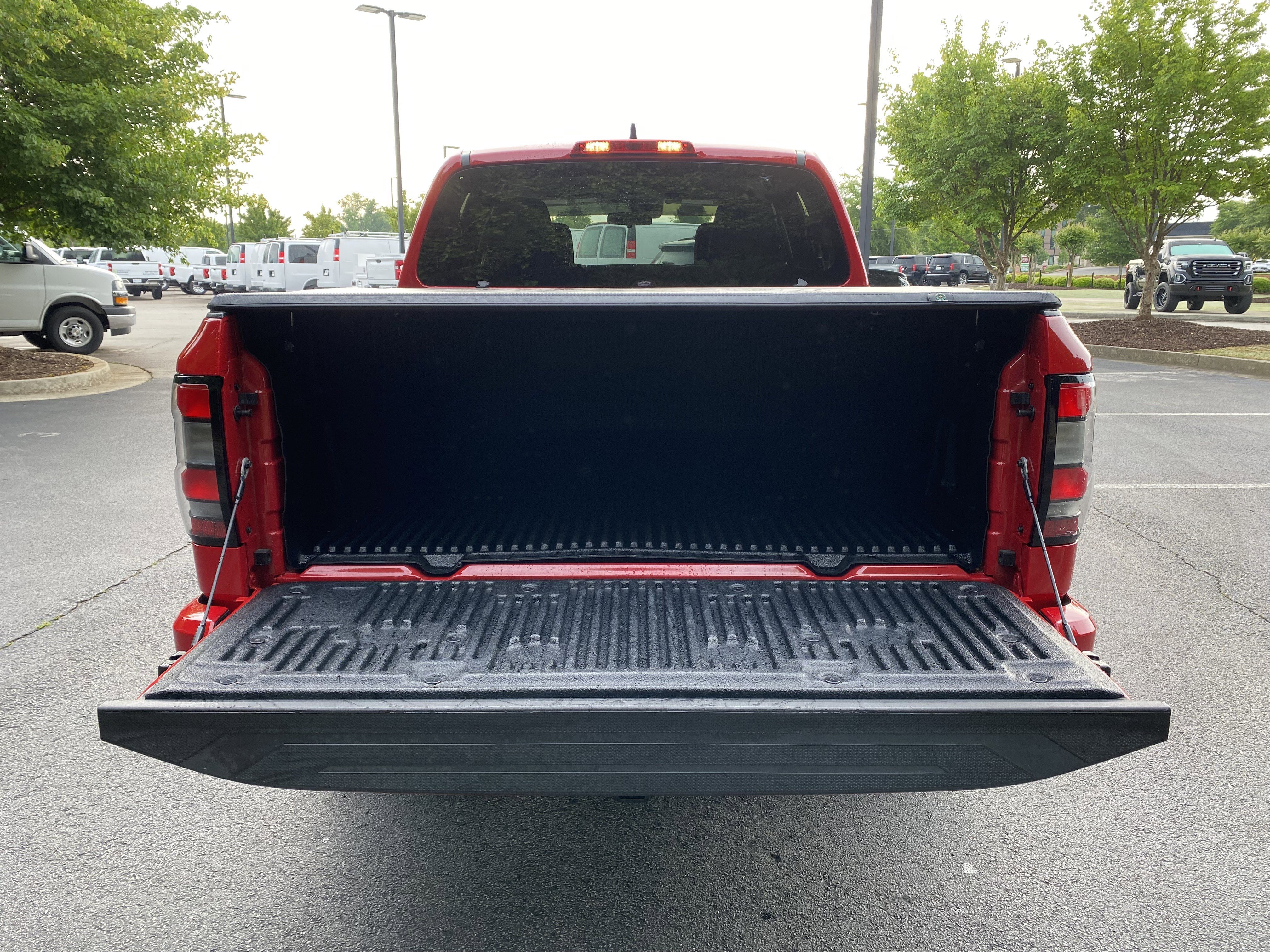 Used 2023 Nissan Frontier SV AWD/4WD image 11