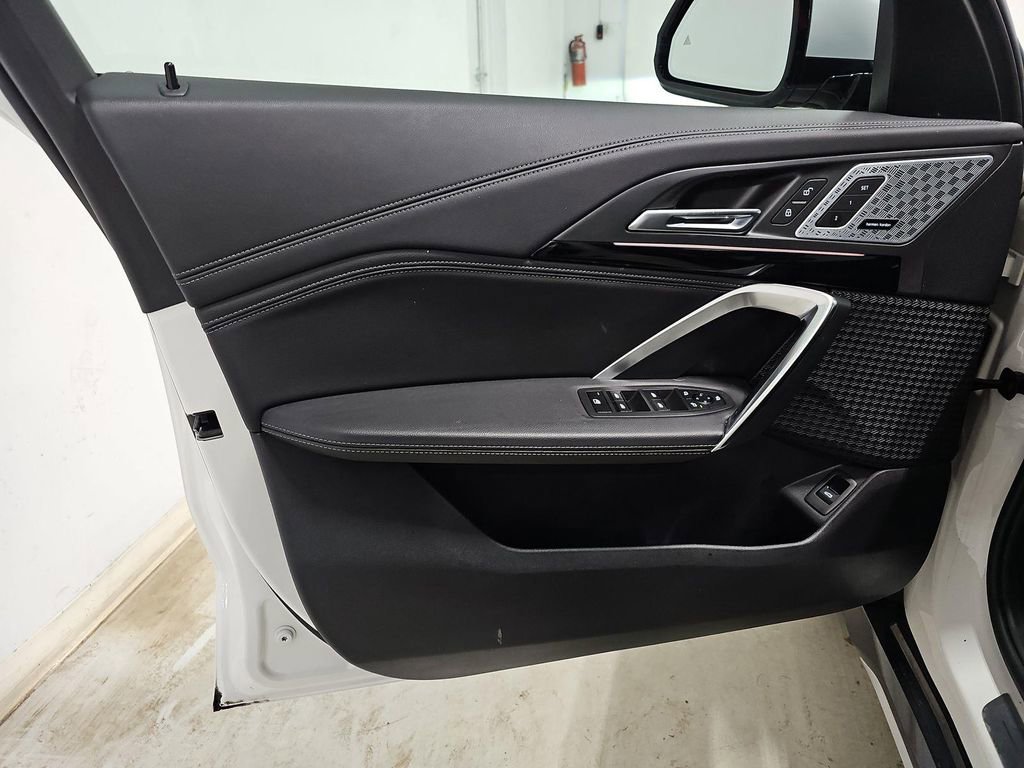Used 2023 BMW X1 xDrive28i w/ Premium Package image 8