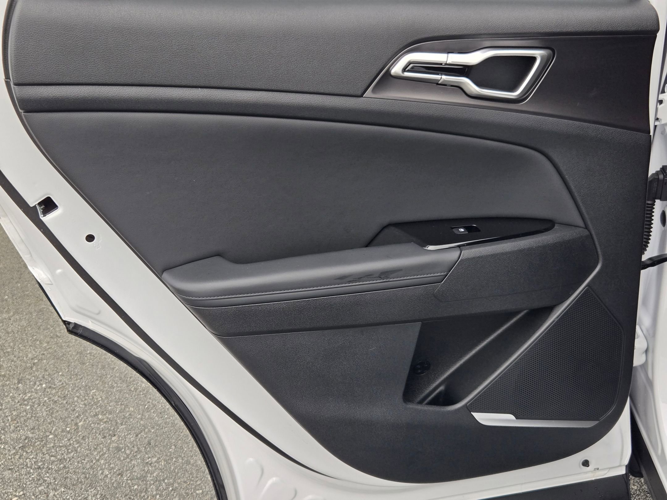 Used 2025 Kia Sportage EX w/ Premium Package FWD image 35