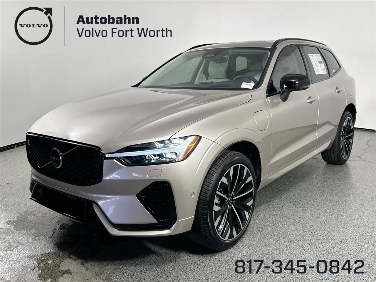 New 2026 Volvo XC60 T8 Ultra w/ Protection Package Premier image 1
