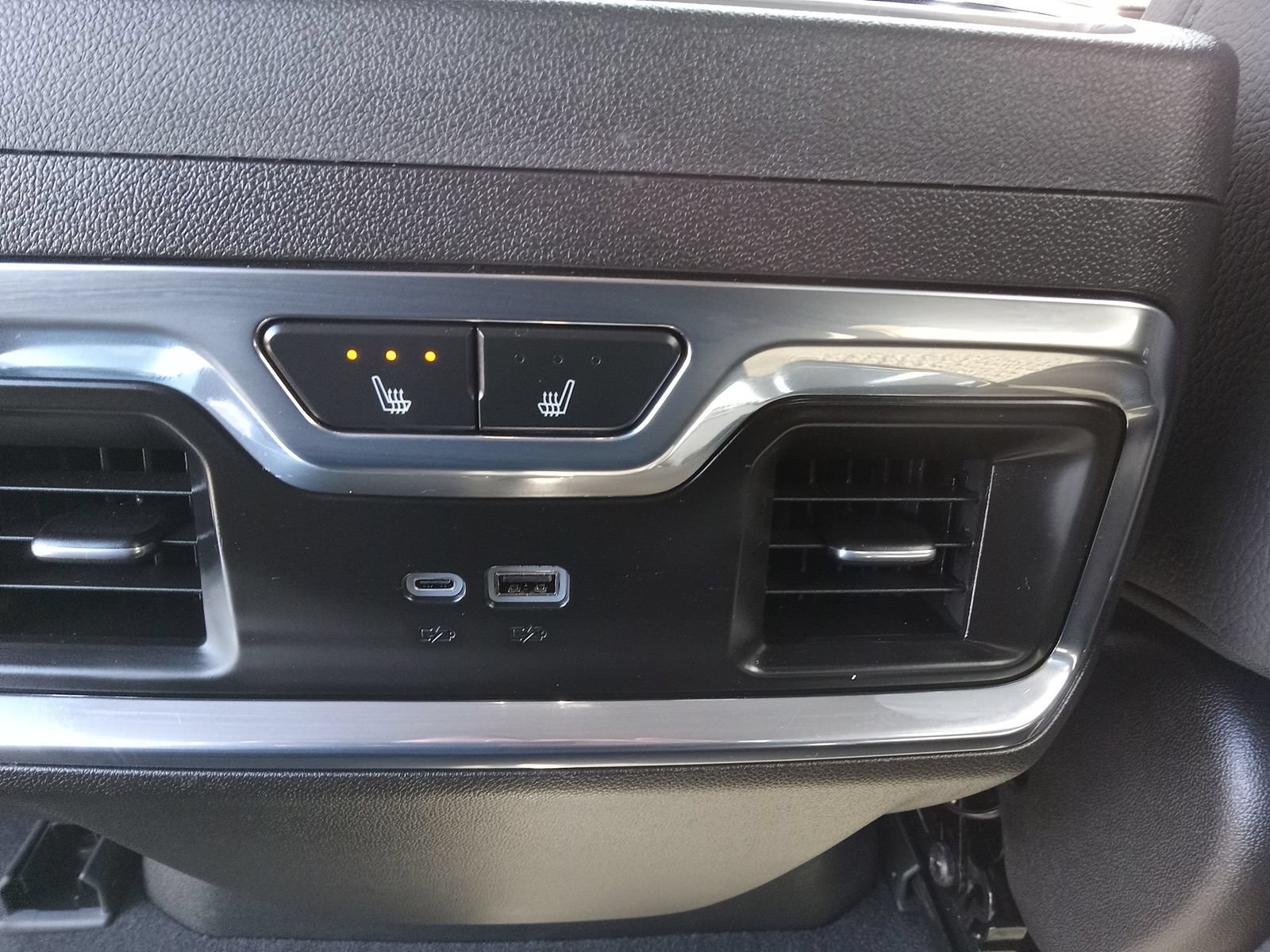 Used 2026 GMC Sierra 1500 Denali AWD/4WD image 26