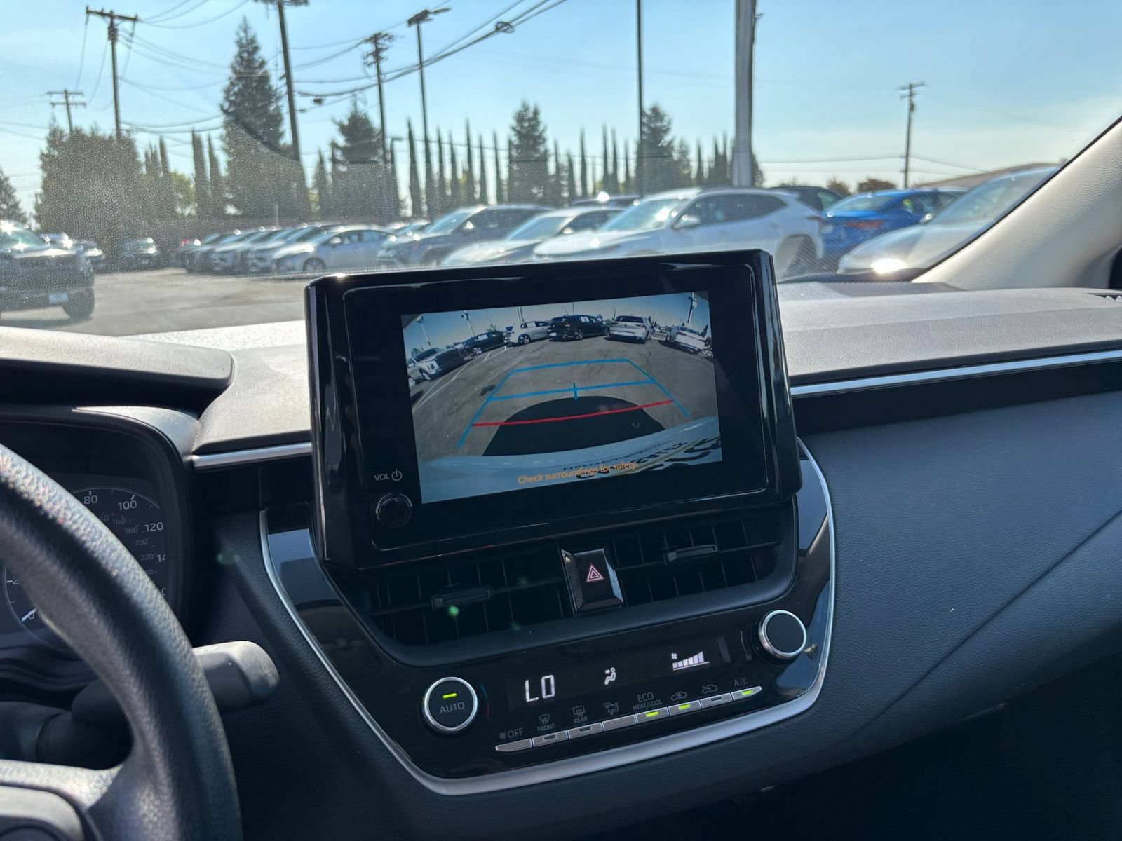 Used 2025 Toyota Corolla LE FWD image 22