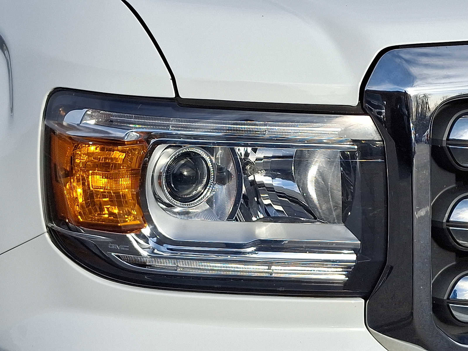 Used 2018 GMC Canyon SLT w/ Driver Alert Package image 9