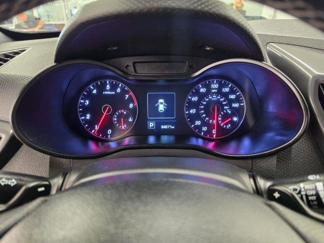 Used 2016 Hyundai Veloster Turbo FWD image 13