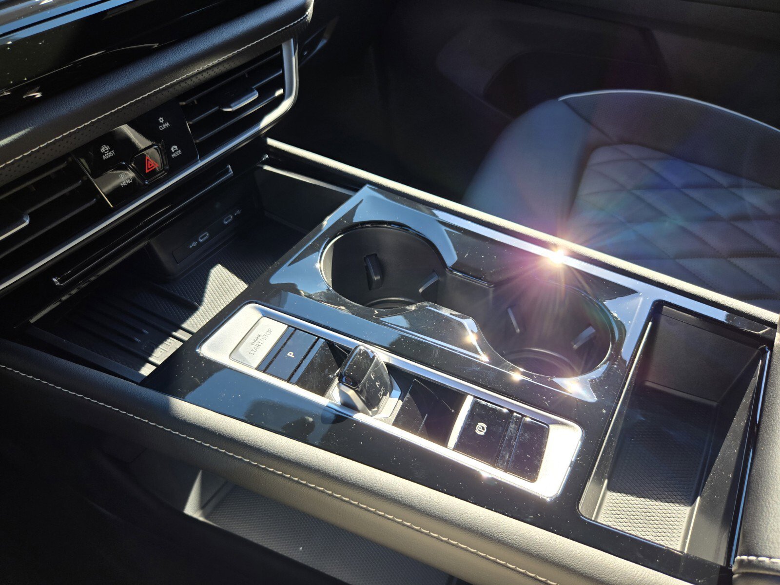 New 2026 Volkswagen Atlas Cross Sport SEL Premium R-Line image 16