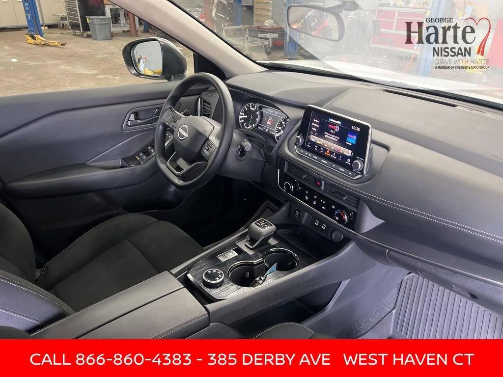 Certified 2025 Nissan Rogue S image 44