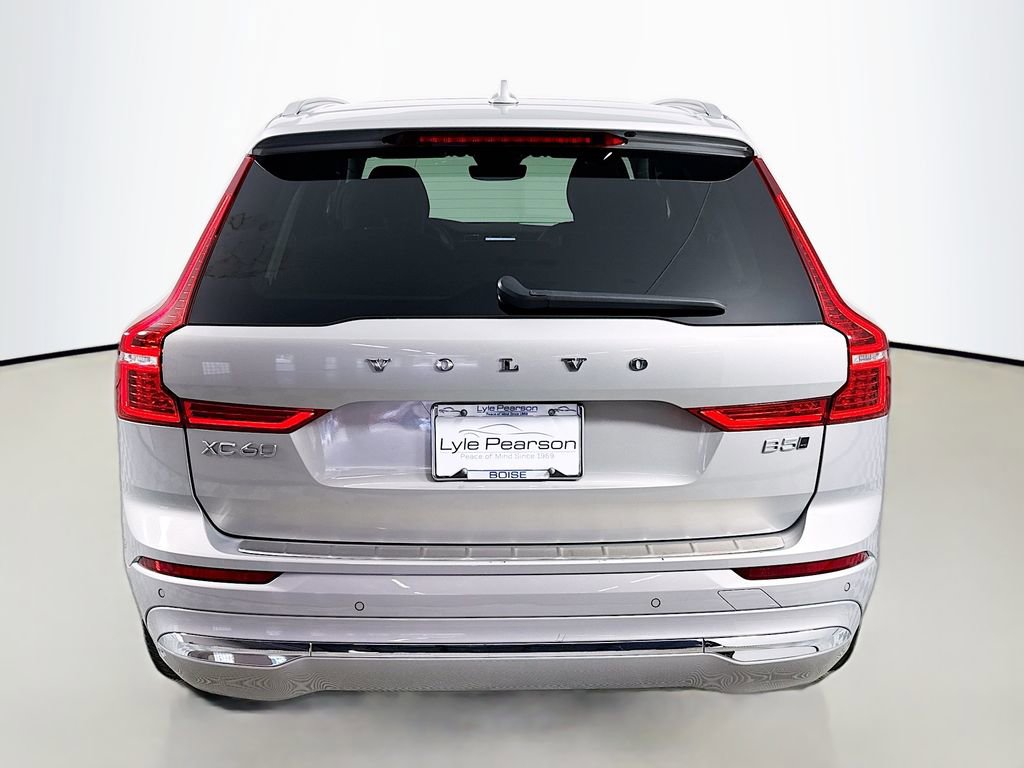 Used 2023 Volvo XC60 B5 Ultimate w/ Climate Package image 10