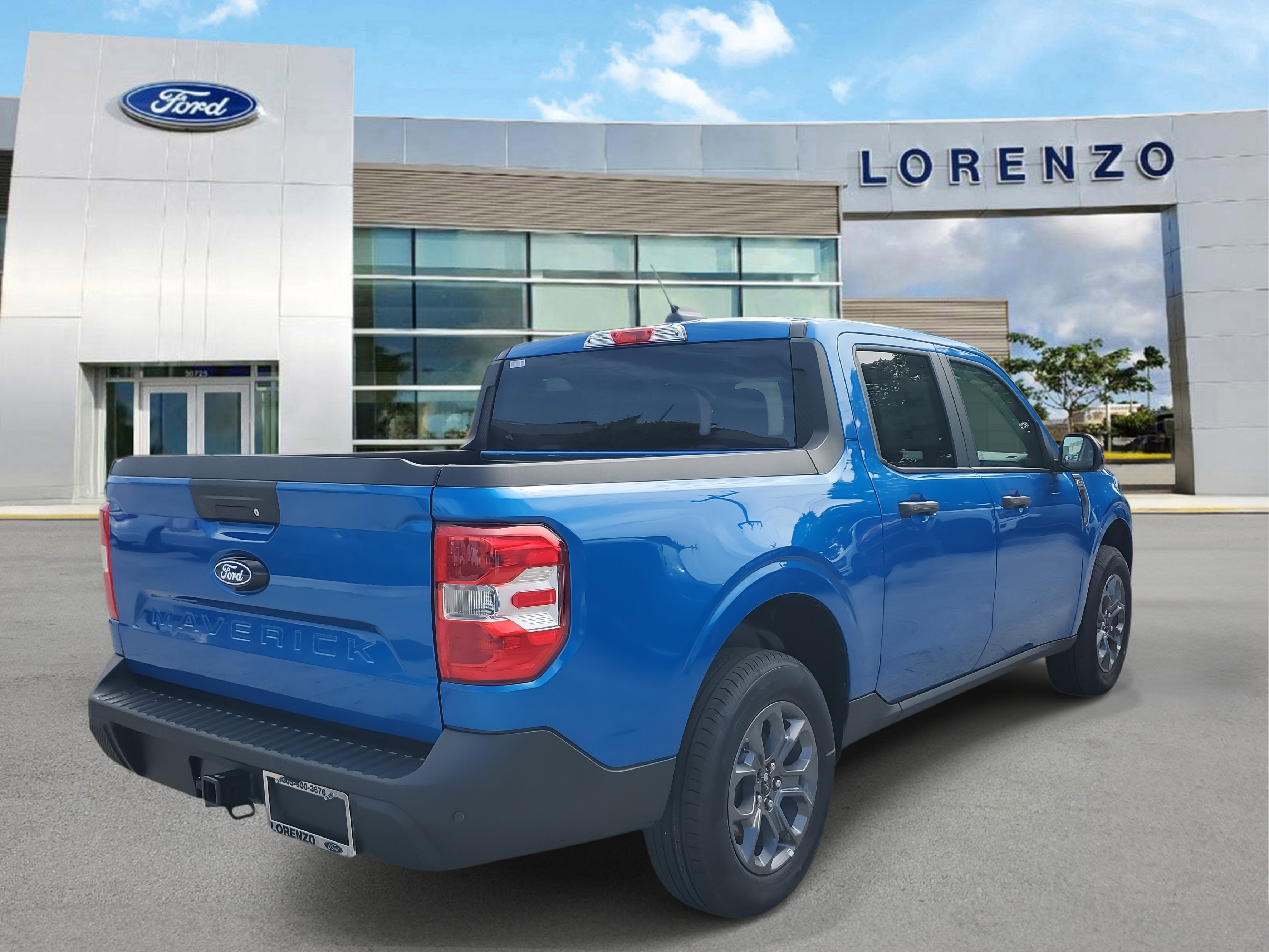 New 2025 Ford Maverick XLT w/ XLT Luxury Package image 4