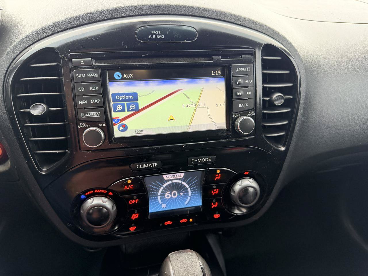 Used 2015 Nissan Juke NISMO AWD/4WD image 17