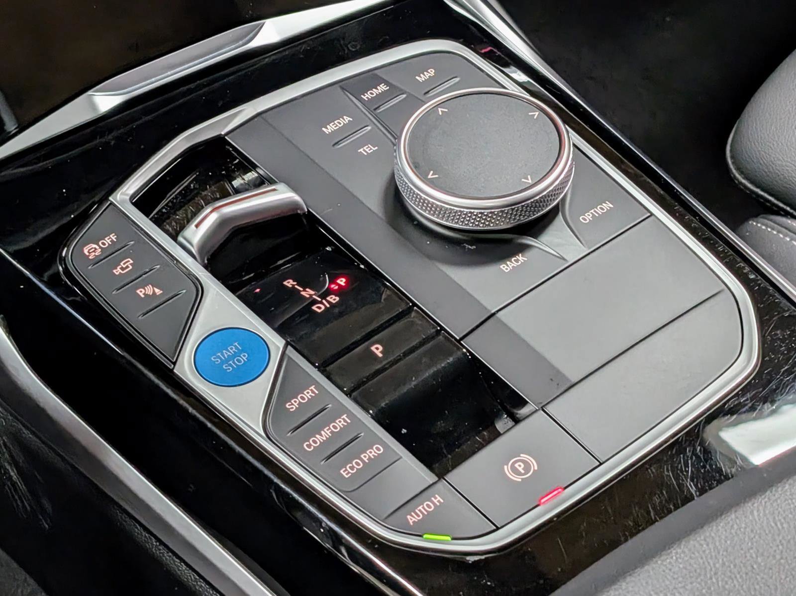 Used 2024 BMW i4 eDrive40 image 27