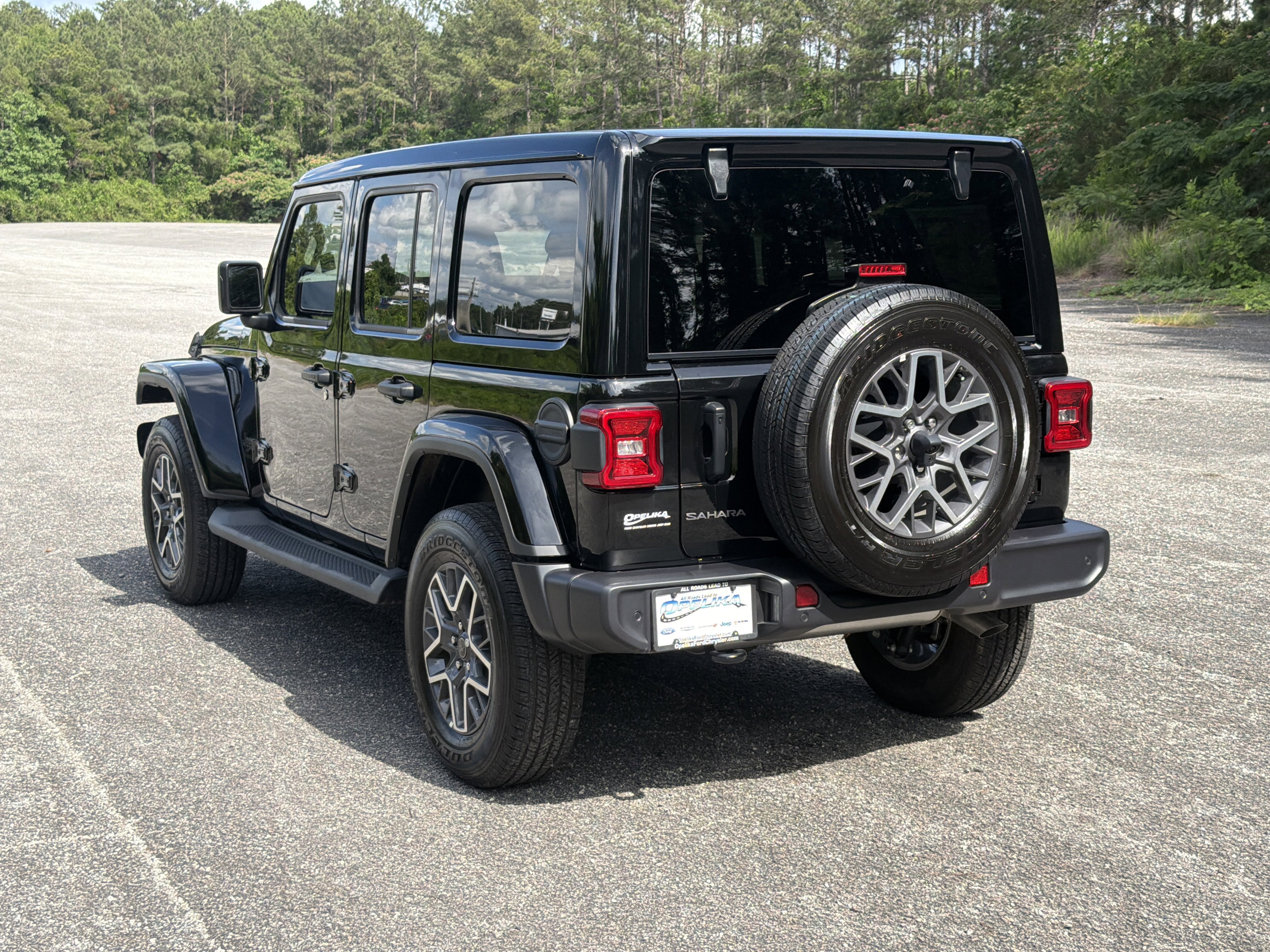 New 2025 Jeep Wrangler Unlimited Sahara AWD/4WD image 49
