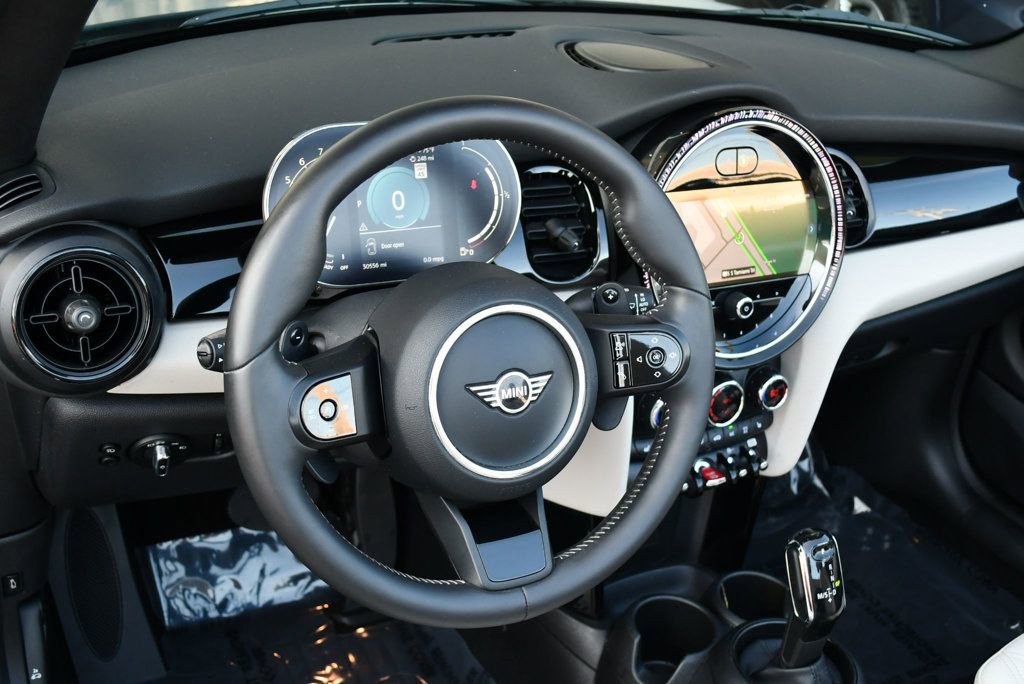 Used 2023 MINI Cooper S w/ Signature Upholstery Package FWD image 53