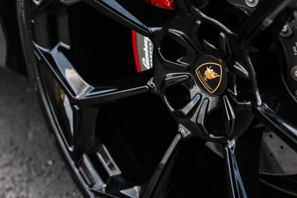 Used 2024 Lamborghini Urus Performante image 30