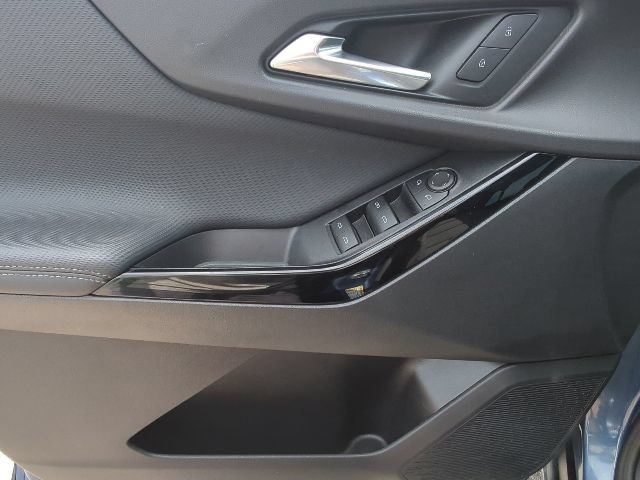 Used 2026 Chevrolet Equinox LT AWD/4WD image 11