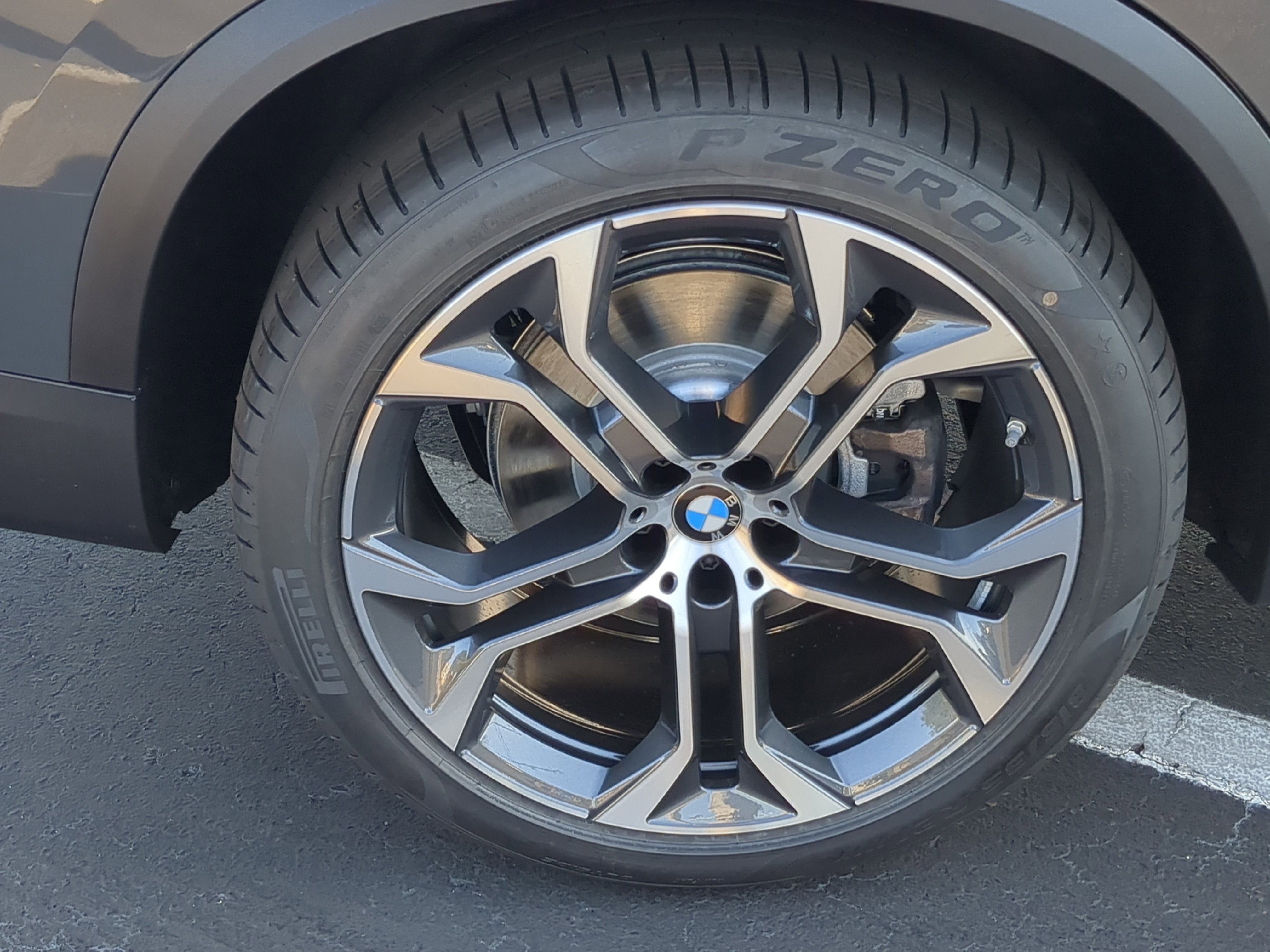 New 2026 BMW X5 sDrive40i w/ Executive Package image 7