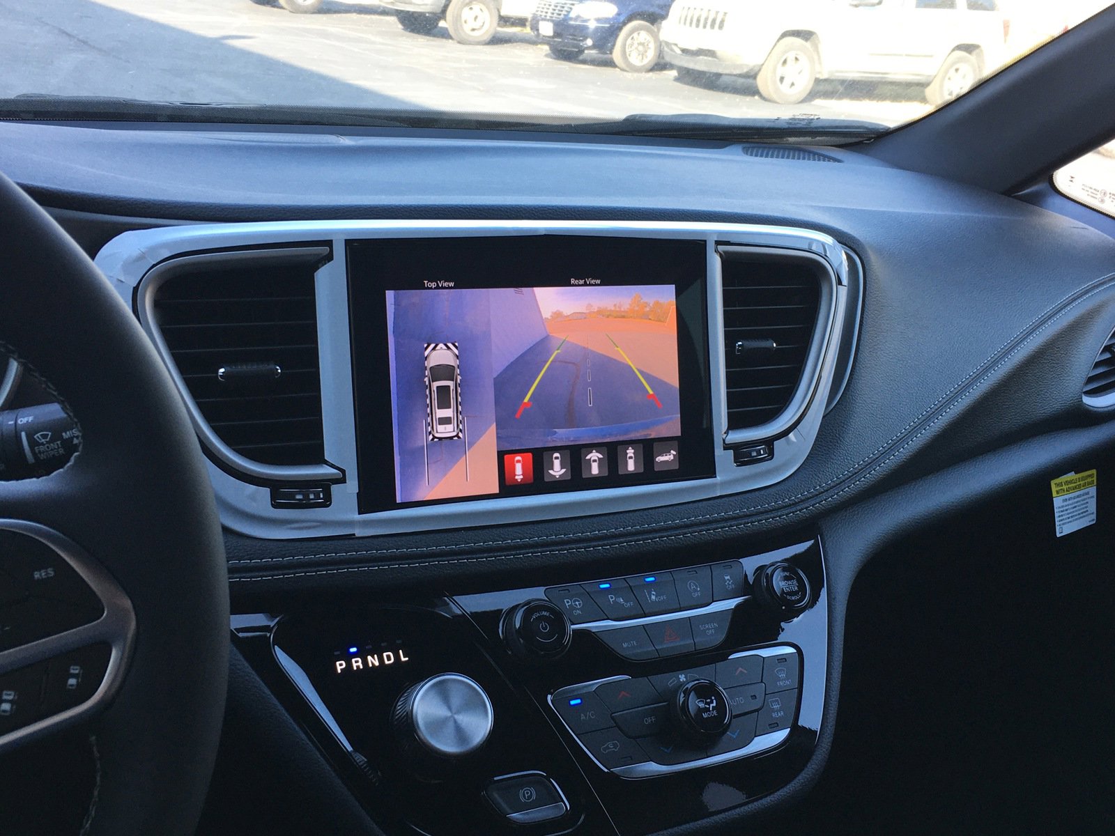 New 2025 Chrysler Pacifica Select image 26