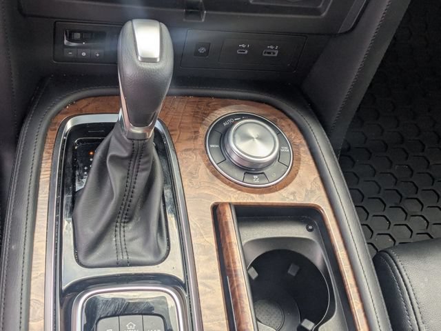 Used 2024 Nissan Armada SL w/ Captain's Chairs Package AWD/4WD image 24