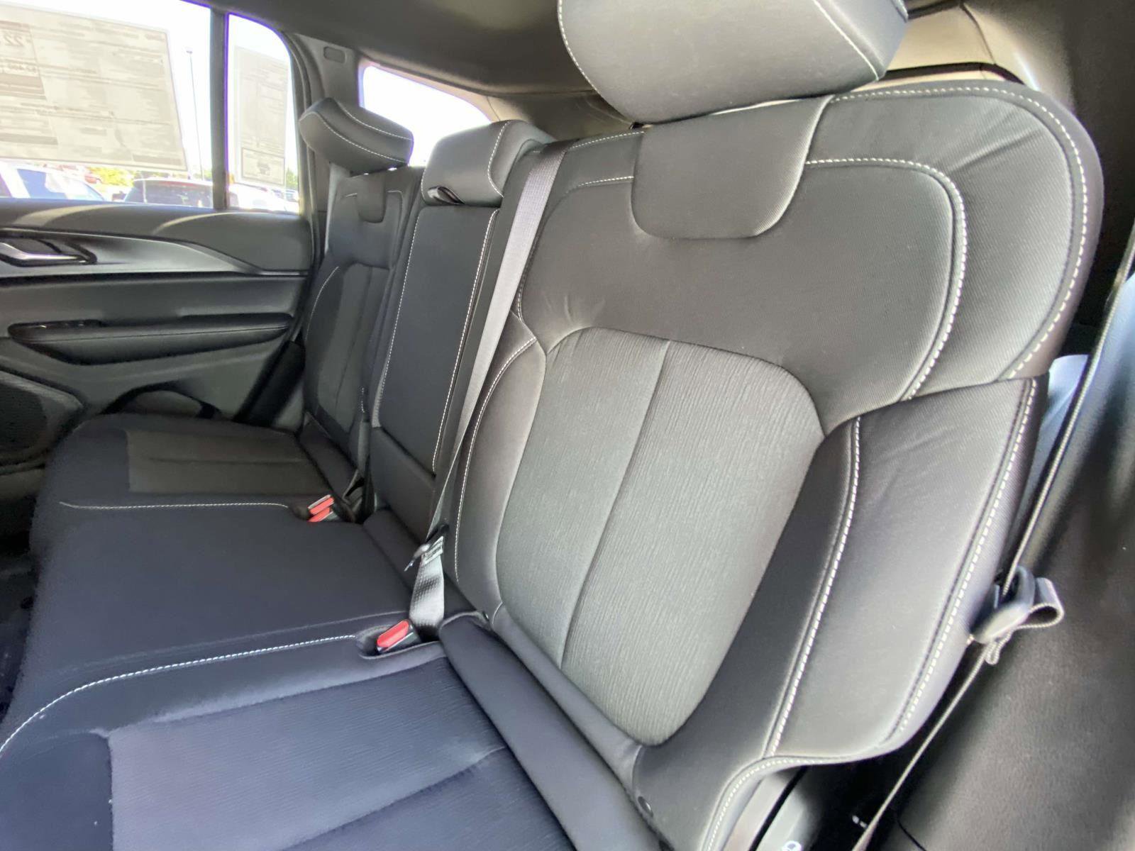 New 2025 Jeep Grand Cherokee Laredo X w/ Luxury Tech Group I image 12