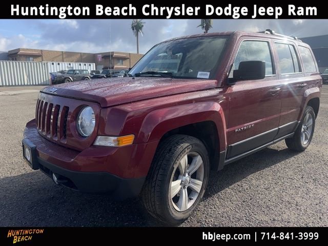 Used 2016 Jeep Patriot Latitude w/ Sun/Sound Group image 1