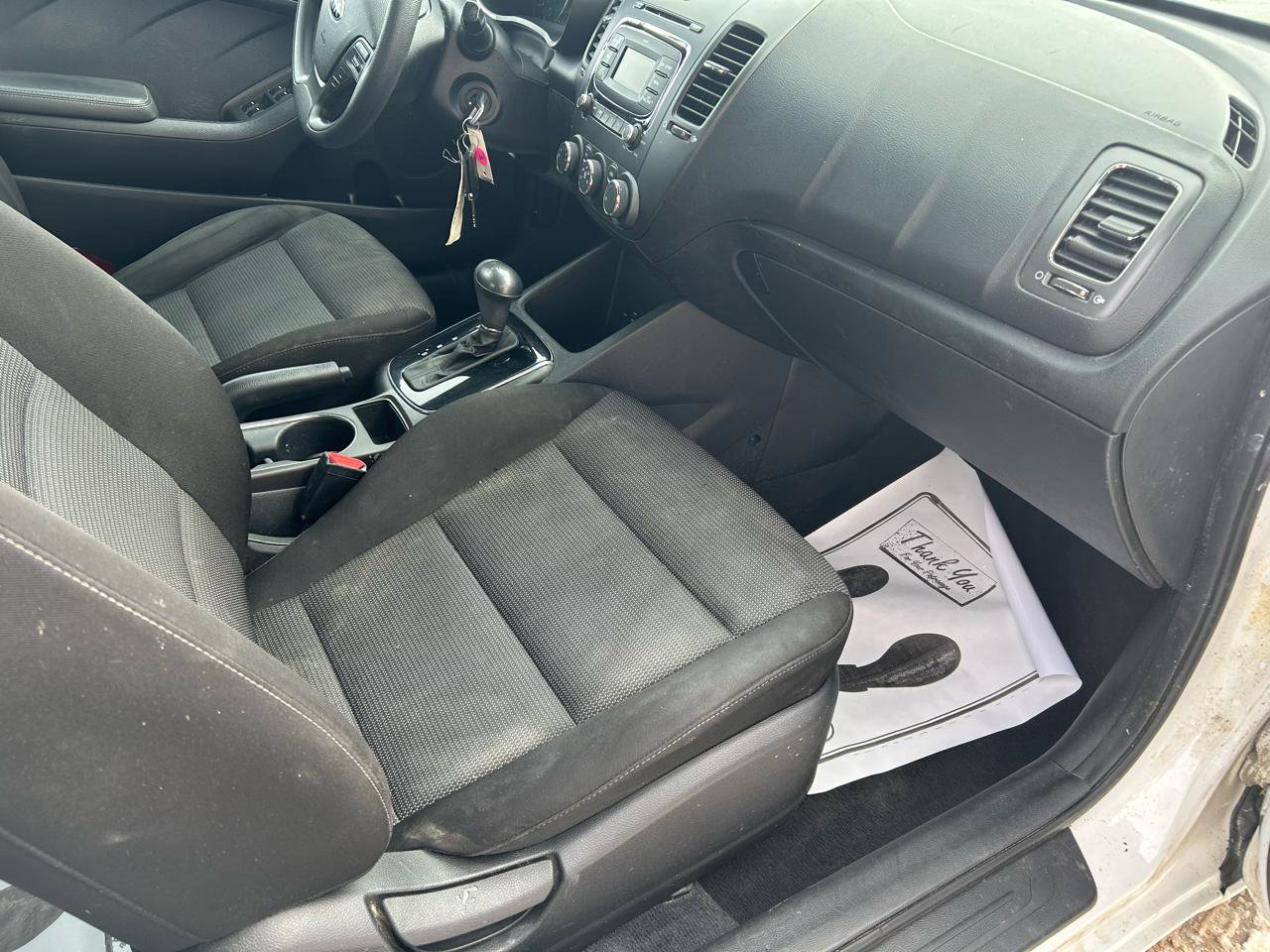 Used 2017 Kia Forte LX image 12