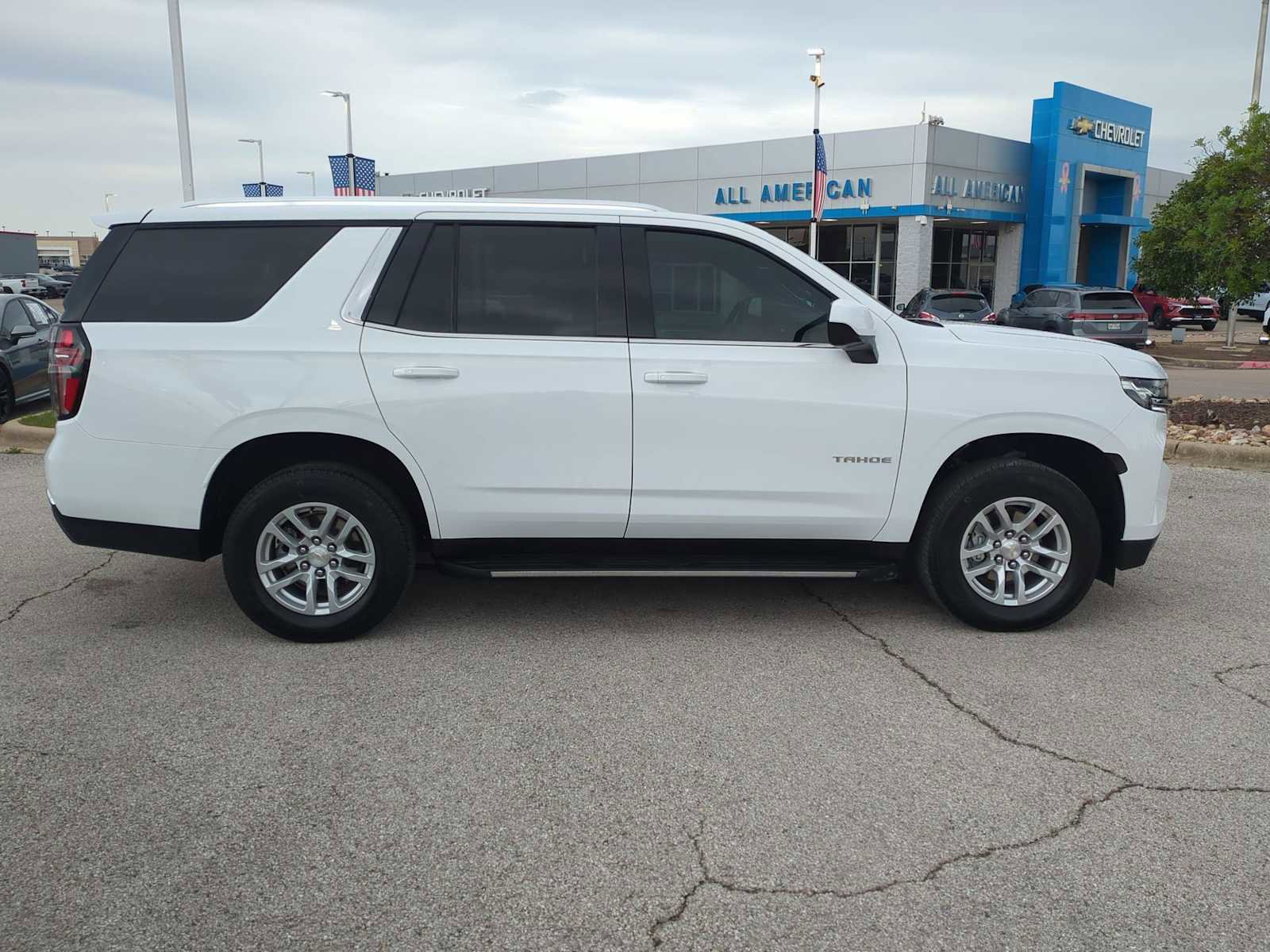 Used 2024 Chevrolet Tahoe LS w/ Driver Alert Package RWD image 9