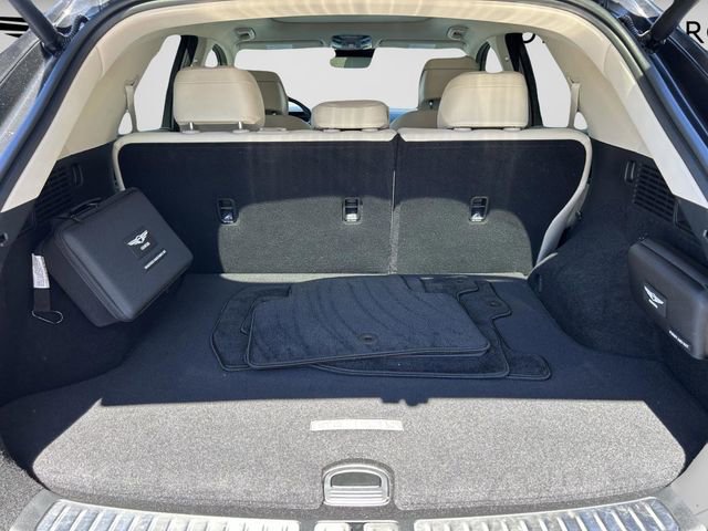 Used 2026 Genesis GV70 2.5T Select image 15