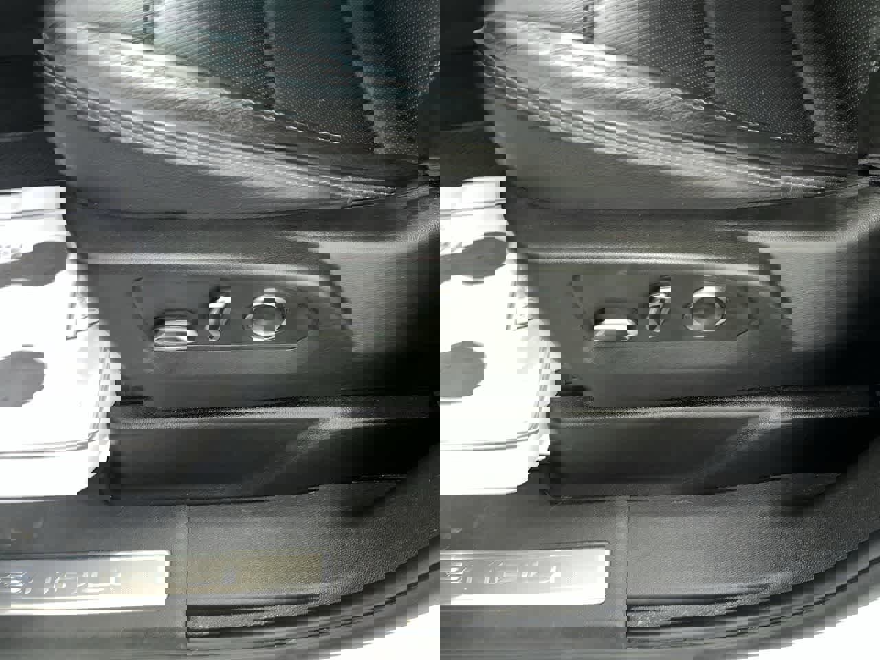 Used 2024 GMC Yukon Denali image 14