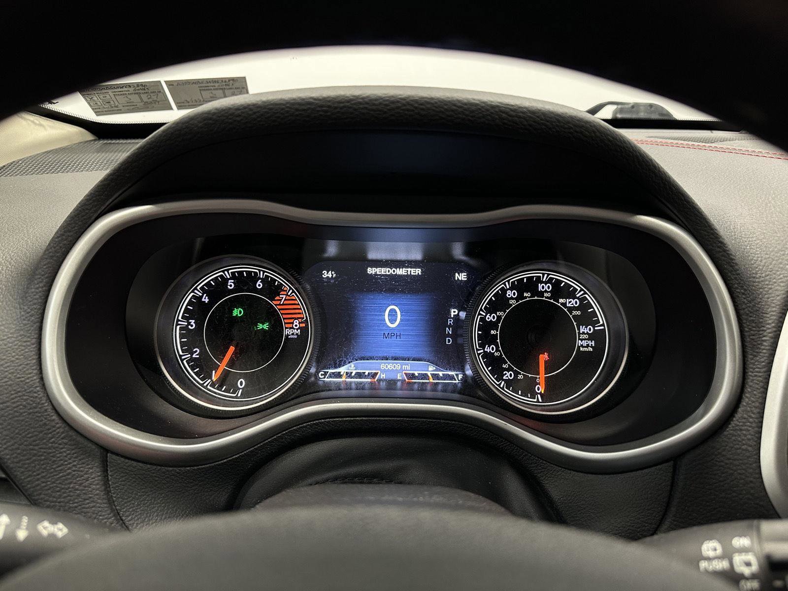 Used 2017 Jeep Cherokee Trailhawk image 18