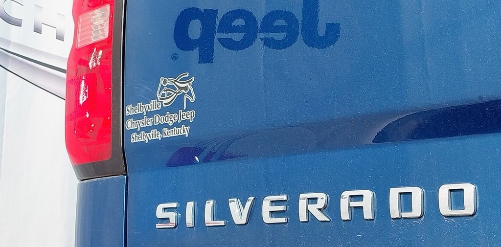 Used 2018 Chevrolet Silverado 1500 LT w/ All Star Edition image 8