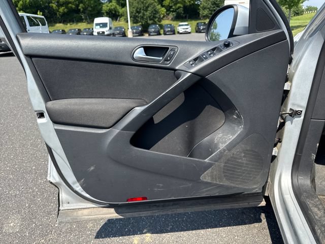 Used 2013 Volkswagen Tiguan S AWD/4WD image 22