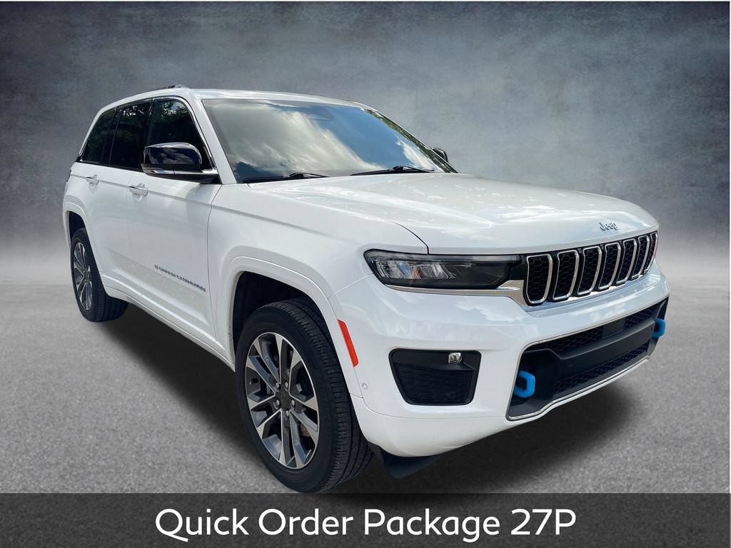 Used 2023 Jeep Grand Cherokee Overland w/ Luxury Tech Group IV AWD/4WD image 2