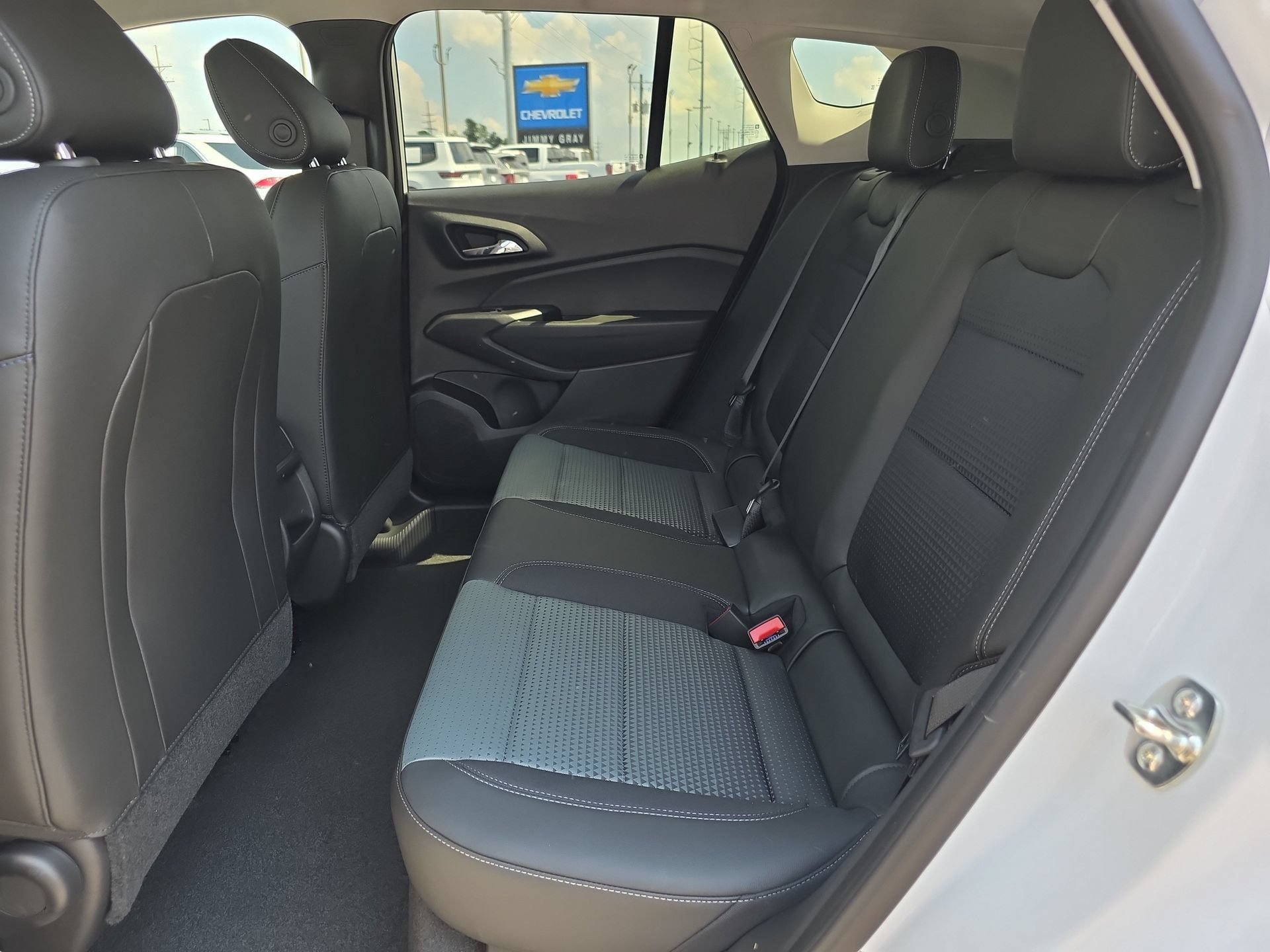 New 2026 Chevrolet Trax LT w/ Driver Confidence Package FWD image 11