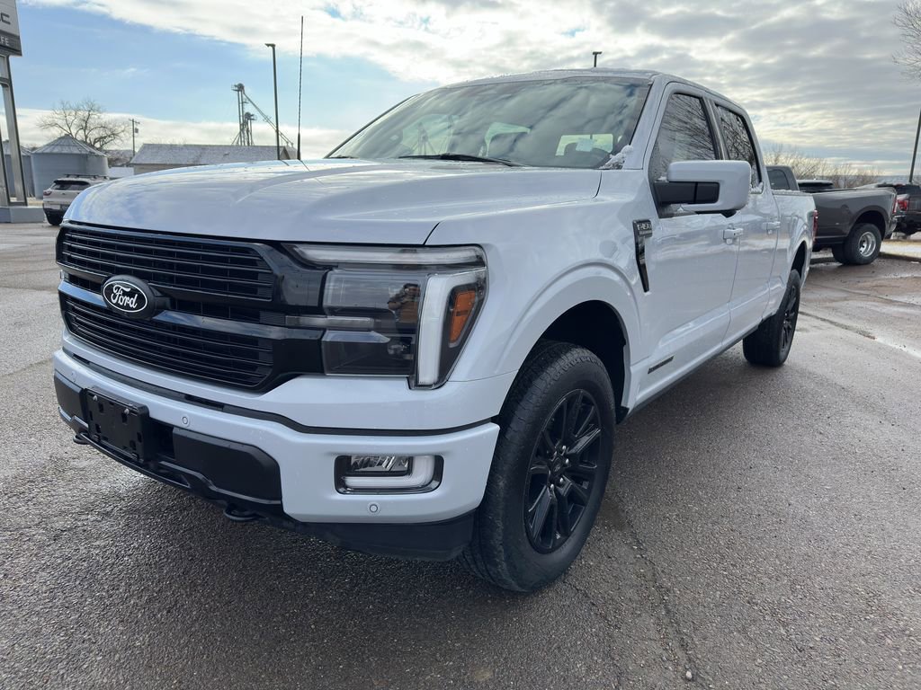 Used 2025 Ford F150 Platinum w/ FX4 Off-Road Package image 3