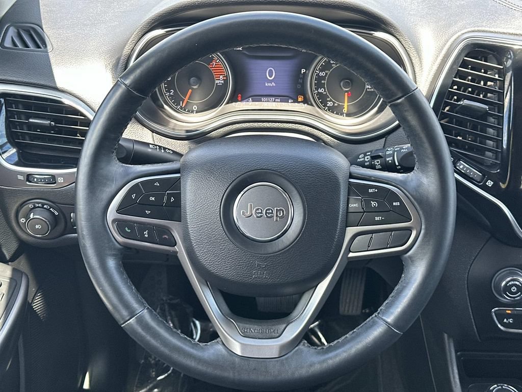 Used 2019 Jeep Cherokee Limited AWD/4WD image 20