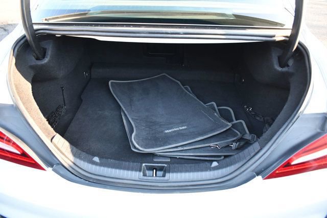 Used 2019 Mercedes-Benz CLA 250 4MATIC w/ Premium Package image 8