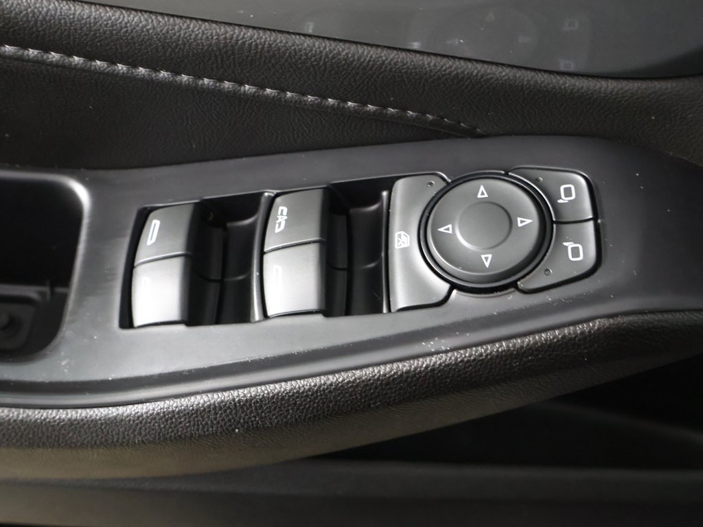 Used 2022 Chevrolet Traverse LT w/ LPO, Floor Liner Package image 39