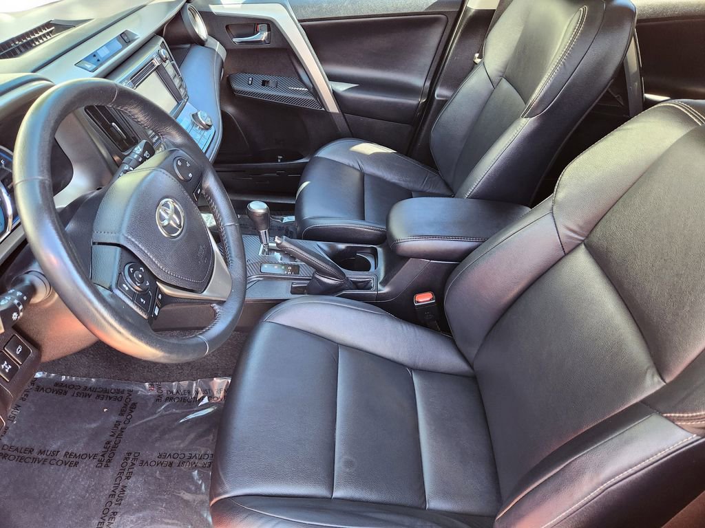 Used 2015 Toyota RAV4 Limited w/ Technology Package image 10