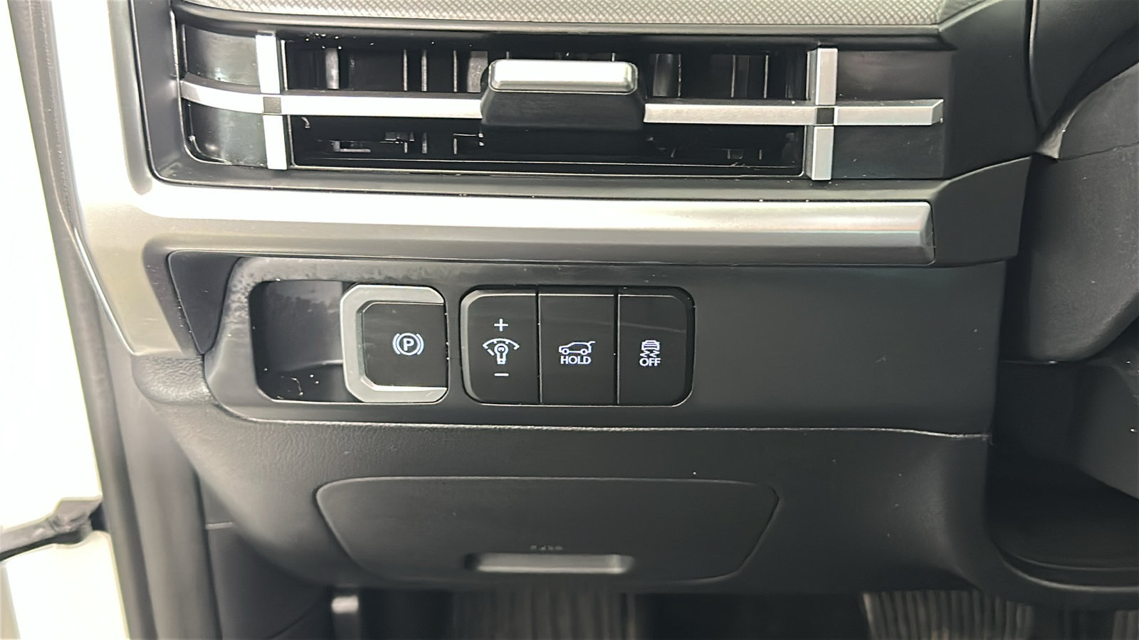 Used 2026 Hyundai Santa Fe SE AWD/4WD image 24